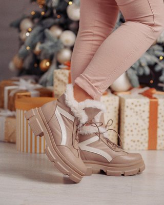 Зимові жіночі черевики бежеві 448 фото
